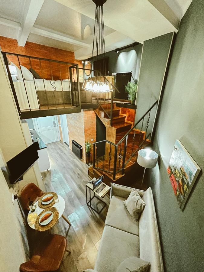 Luxury Duplex Suites - City Center Тбилиси Экстерьер фото