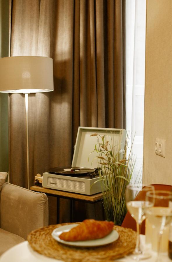 Luxury Duplex Suites - City Center Тбилиси Экстерьер фото