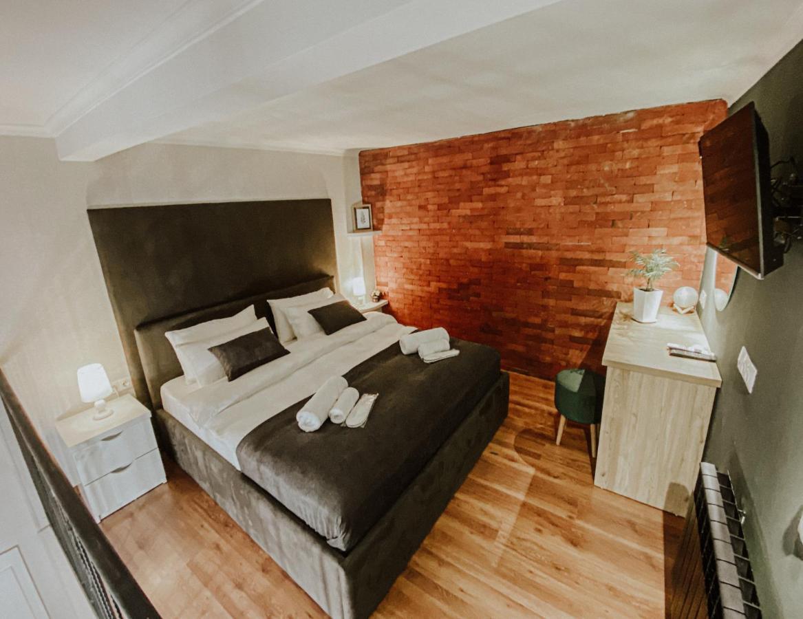 Luxury Duplex Suites - City Center Тбилиси Экстерьер фото