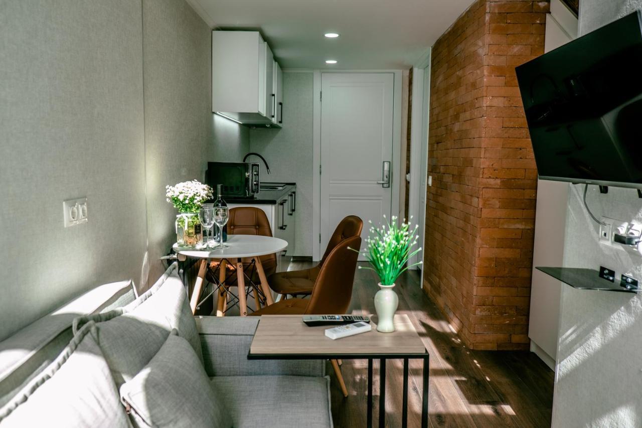 Luxury Duplex Suites - City Center Тбилиси Экстерьер фото