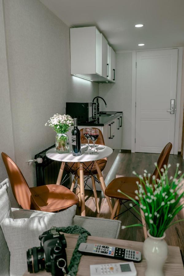 Luxury Duplex Suites - City Center Тбилиси Экстерьер фото