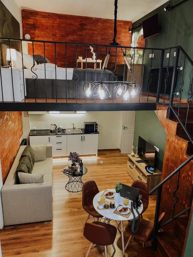 Luxury Duplex Suites - City Center Тбилиси Экстерьер фото
