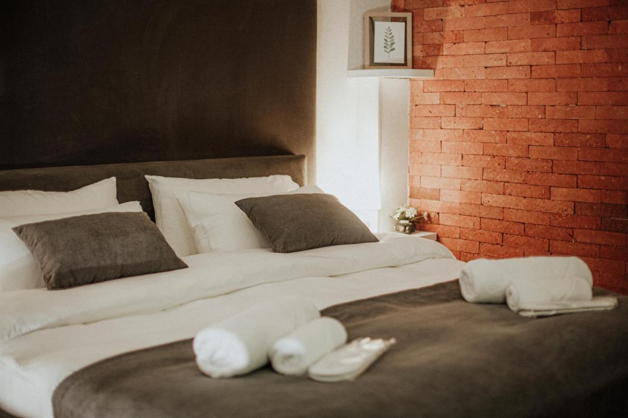 Luxury Duplex Suites - City Center Тбилиси Экстерьер фото